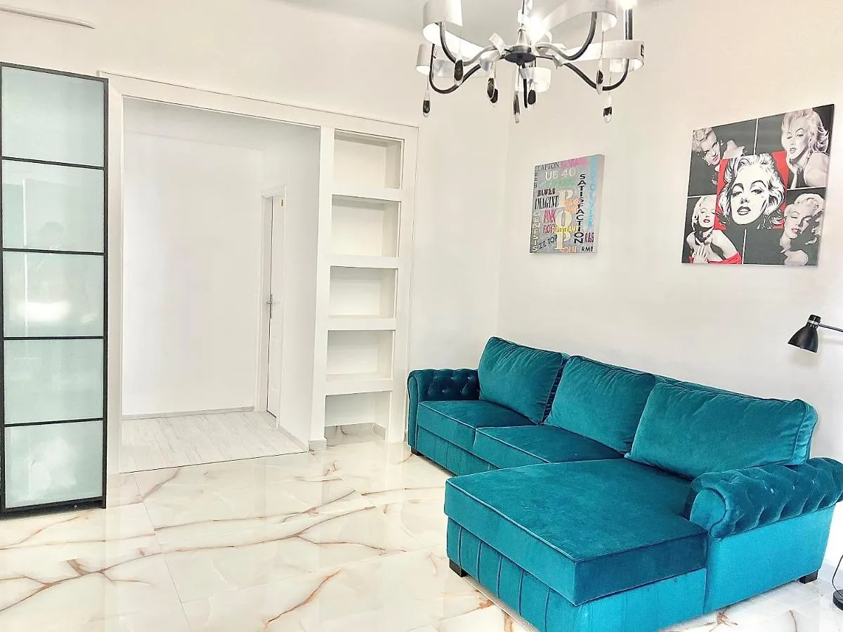 L8 Guesthouse Budapest 0*,  Hungary